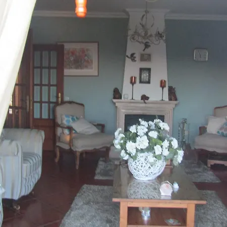 Isabella's World- Casa Talbot Cela (Leira)