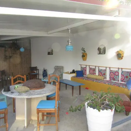 Isabella's World- Casa Talbot Villa Cela (Leira)