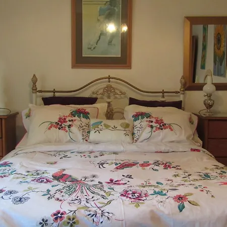 Isabella's World- Casa Talbot Villa Cela (Leira)